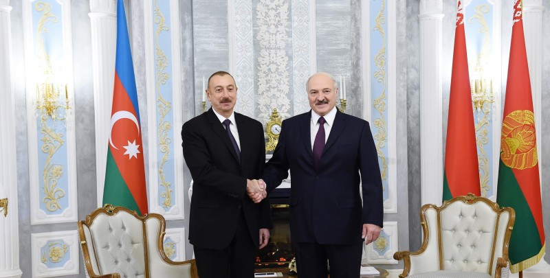 İlham Əliyev Lukaşenkonu təbrik edib